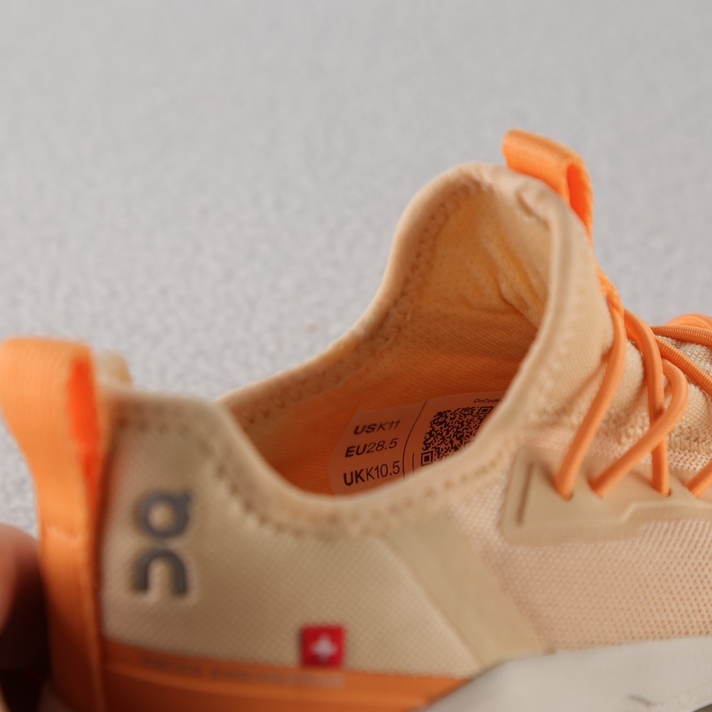 On Running Cloudleap Kids Shoes Tangerine Blonde Sneakers US 11 New - Picture 8 of 9